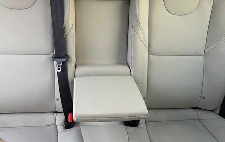 Volvo V40 II рестайлинг, 2015 год, 1 350 000 рублей, 29 фотография