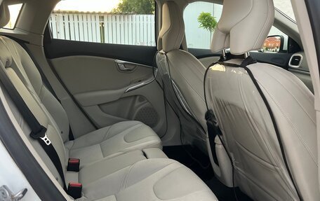 Volvo V40 II рестайлинг, 2015 год, 1 350 000 рублей, 27 фотография