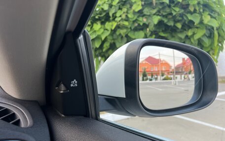 Volvo V40 II рестайлинг, 2015 год, 1 350 000 рублей, 31 фотография