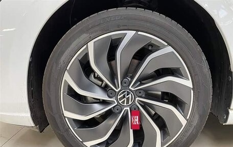 Volkswagen Golf VIII, 2023 год, 1 480 000 рублей, 10 фотография