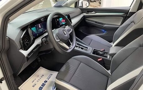 Volkswagen Golf VIII, 2023 год, 1 480 000 рублей, 13 фотография