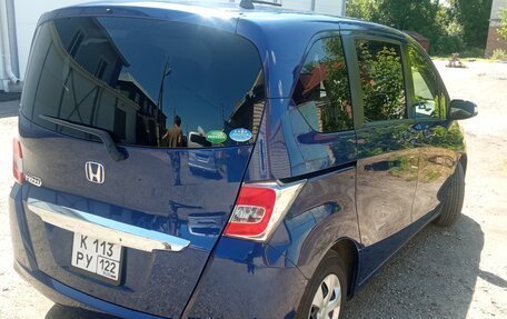 Honda Freed I, 2016 год, 1 288 000 рублей, 3 фотография
