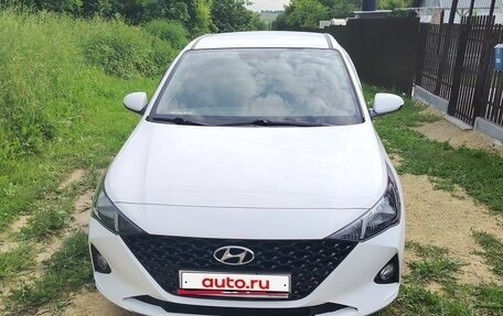 Hyundai Solaris II рестайлинг, 2021 год, 1 600 000 рублей, 1 фотография