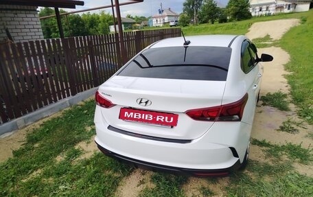 Hyundai Solaris II рестайлинг, 2021 год, 1 600 000 рублей, 3 фотография