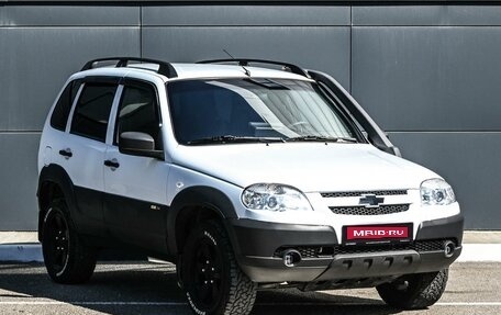 Chevrolet Niva I рестайлинг, 2016 год, 799 000 рублей, 1 фотография