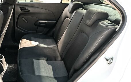 Chevrolet Aveo III, 2015 год, 954 000 рублей, 9 фотография