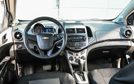 Chevrolet Aveo III, 2015 год, 954 000 рублей, 6 фотография