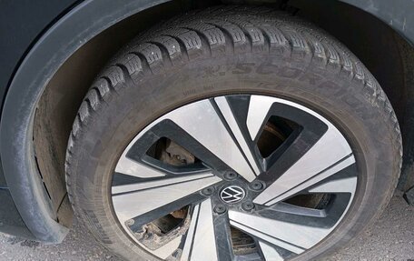 Volkswagen Tiguan II, 2023 год, 3 986 700 рублей, 5 фотография