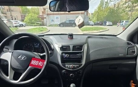Hyundai Solaris II рестайлинг, 2012 год, 630 000 рублей, 6 фотография