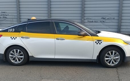 KIA Optima IV, 2017 год, 1 000 000 рублей, 9 фотография
