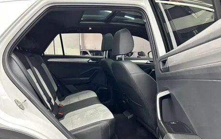 Volkswagen T-Roc I, 2022 год, 1 290 222 рублей, 19 фотография