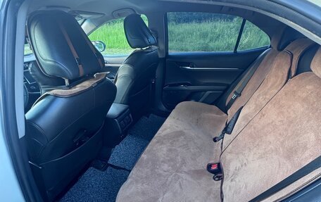 Toyota Camry, 2019 год, 1 900 000 рублей, 5 фотография