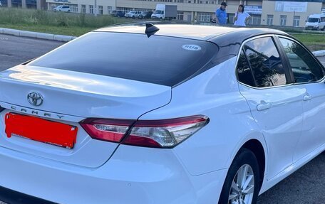 Toyota Camry, 2019 год, 1 900 000 рублей, 7 фотография