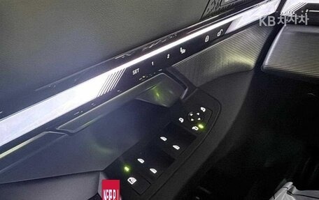 BMW 5 серия, 2025 год, 7 240 000 рублей, 10 фотография