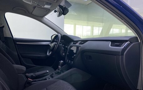 Skoda Octavia, 2018 год, 1 890 000 рублей, 13 фотография