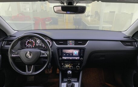 Skoda Octavia, 2018 год, 1 890 000 рублей, 17 фотография