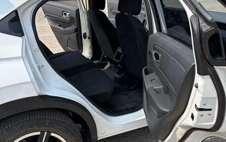 Honda Vezel, 2023 год, 1 999 000 рублей, 9 фотография