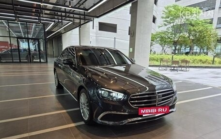 Mercedes-Benz E-Класс, 2022 год, 5 160 000 рублей, 3 фотография
