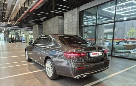 Mercedes-Benz E-Класс, 2022 год, 5 160 000 рублей, 7 фотография