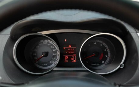 Mitsubishi Outlander III рестайлинг 3, 2008 год, 1 100 000 рублей, 13 фотография