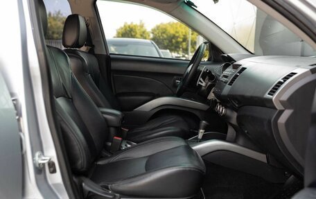 Mitsubishi Outlander III рестайлинг 3, 2008 год, 1 100 000 рублей, 19 фотография