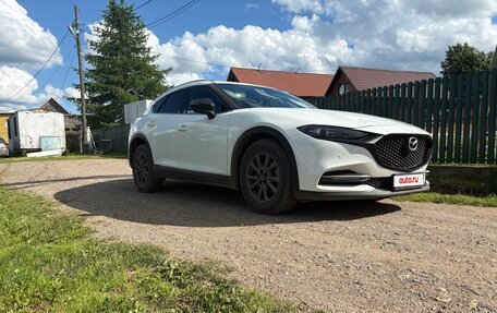Mazda CX-4, 2022 год, 3 060 000 рублей, 3 фотография