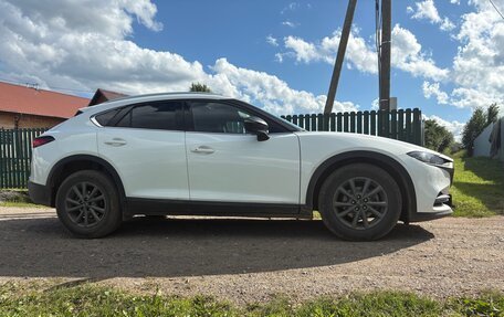 Mazda CX-4, 2022 год, 3 060 000 рублей, 5 фотография