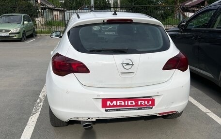 Opel Astra J, 2010 год, 310 000 рублей, 3 фотография