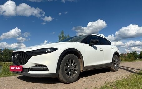 Mazda CX-4, 2022 год, 3 060 000 рублей, 6 фотография