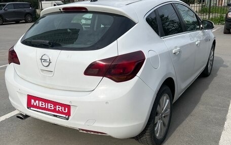 Opel Astra J, 2010 год, 310 000 рублей, 4 фотография