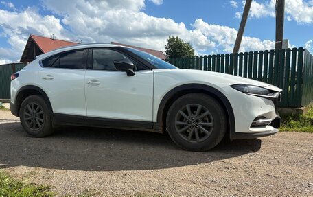 Mazda CX-4, 2022 год, 3 060 000 рублей, 8 фотография