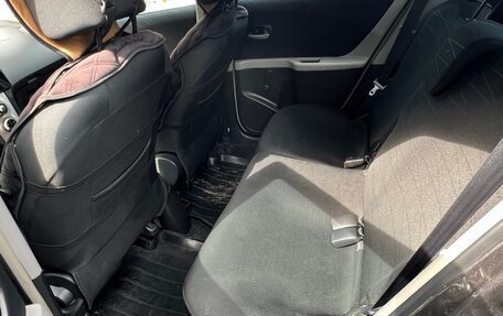 Toyota Yaris III рестайлинг, 2008 год, 735 000 рублей, 13 фотография