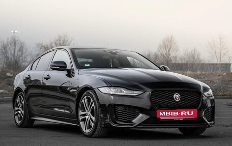 Jaguar XE I рестайлинг, 2020 год, 3 550 000 рублей, 3 фотография