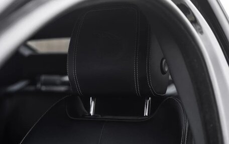 Jaguar XE I рестайлинг, 2020 год, 3 550 000 рублей, 18 фотография