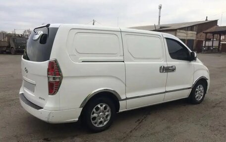 Hyundai Grand Starex Grand Starex I рестайлинг 2, 2008 год, 1 049 000 рублей, 11 фотография