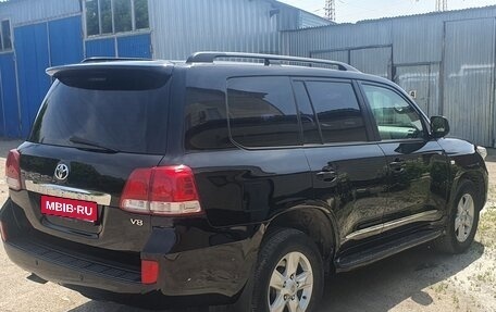 Toyota Land Cruiser 200, 2010 год, 3 095 000 рублей, 4 фотография