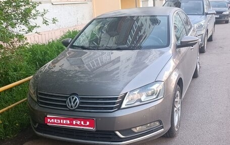 Volkswagen Passat B7, 2011 год, 800 000 рублей, 6 фотография