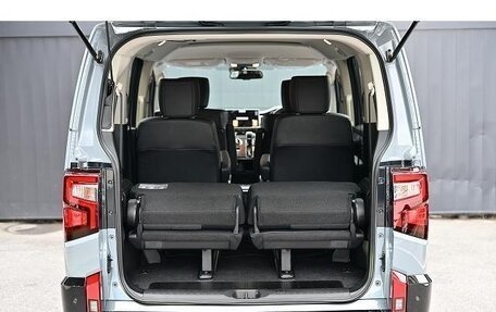 Mitsubishi Delica D:5 I, 2022 год, 2 300 000 рублей, 13 фотография