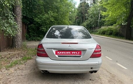Mercedes-Benz E-Класс, 2002 год, 500 000 рублей, 5 фотография