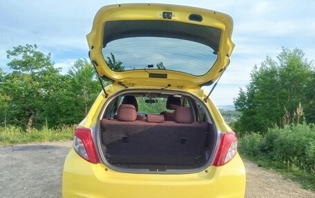 Toyota Vitz, 2013 год, 680 000 рублей, 6 фотография