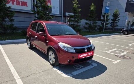 Renault Sandero I, 2012 год, 650 000 рублей, 2 фотография