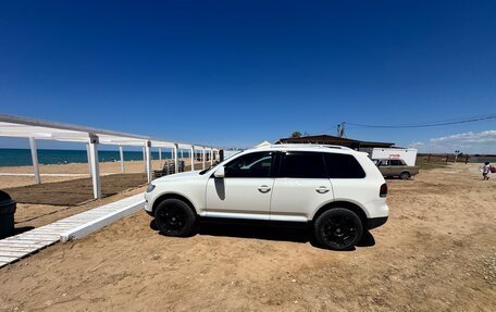 Volkswagen Touareg III, 2010 год, 2 000 000 рублей, 3 фотография