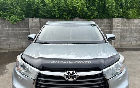 Toyota Highlander III, 2014 год, 2 700 000 рублей, 2 фотография