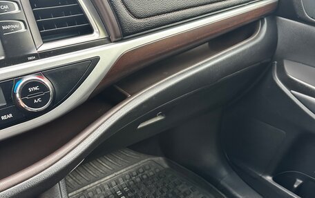 Toyota Highlander III, 2014 год, 2 700 000 рублей, 12 фотография