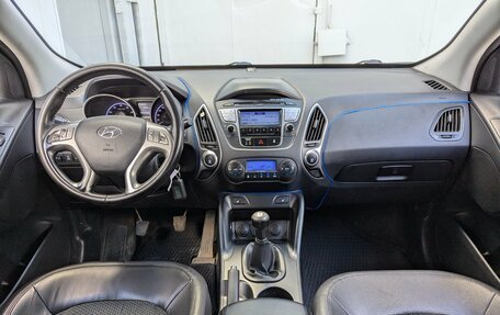 Hyundai ix35 I рестайлинг, 2011 год, 888 000 рублей, 15 фотография