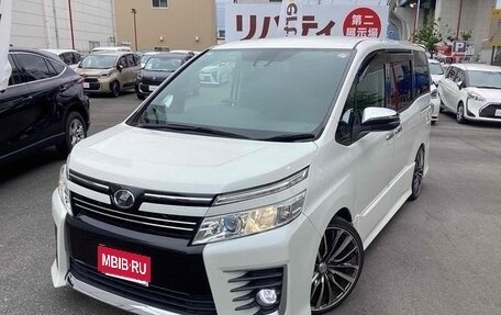 Toyota Voxy III, 2016 год, 1 820 000 рублей, 1 фотография