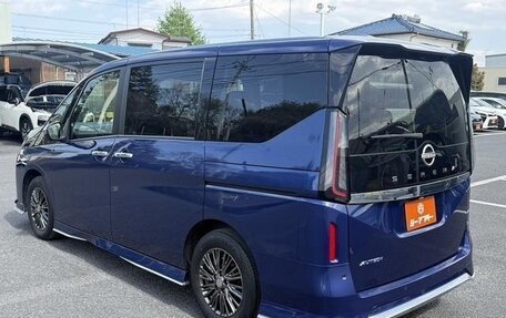 Nissan Serena, 2023 год, 2 500 000 рублей, 4 фотография