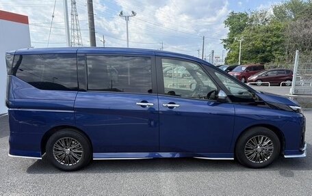 Nissan Serena, 2023 год, 2 500 000 рублей, 8 фотография