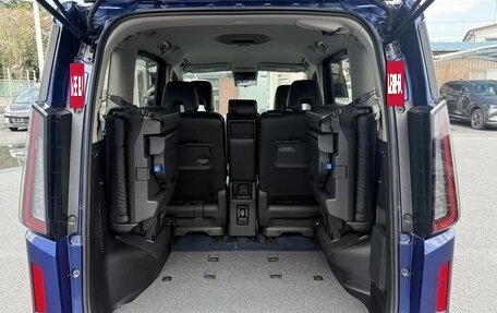 Nissan Serena, 2023 год, 2 500 000 рублей, 19 фотография