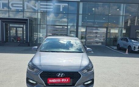 Hyundai Solaris II рестайлинг, 2018 год, 1 225 000 рублей, 2 фотография